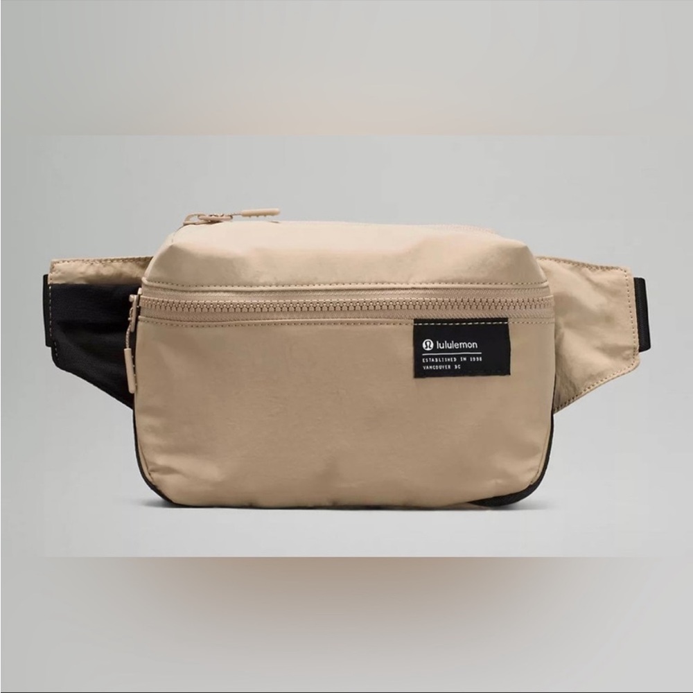 Lululemon Clean Lines Belt Bag Trench Tan